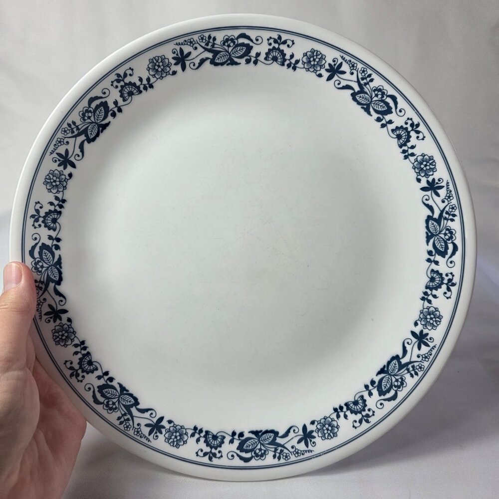 Corning Corelle Old Town Blue Dinner Plate White with Blue Onion Floral Rim